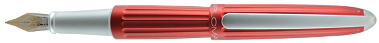 Stilou Diplomat Aero, cu penita M, aurita 14kt. - red