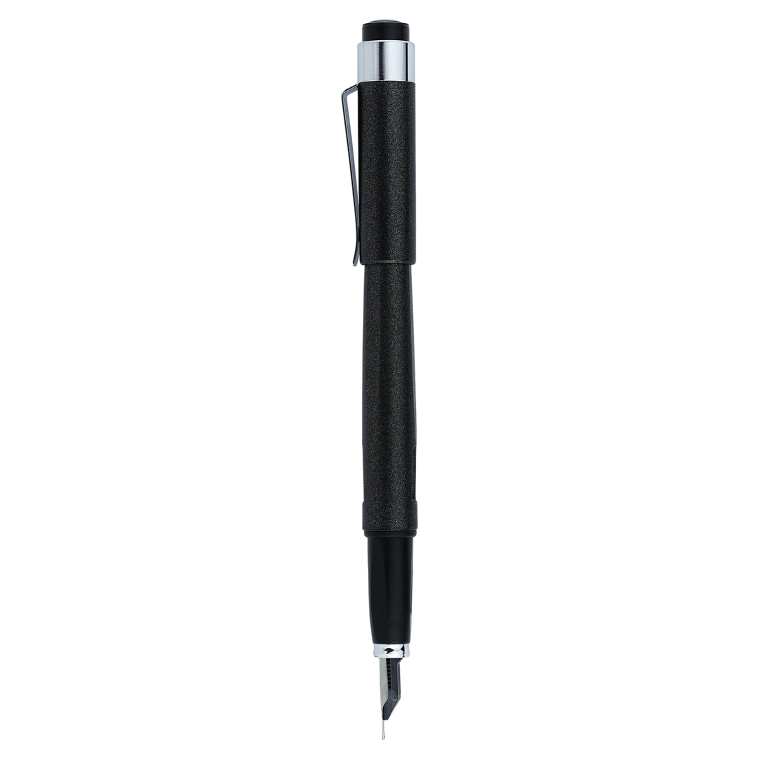 Stilou DIPLOMAT Magnum, cu penita EF, din otel inoxidabil - crow black