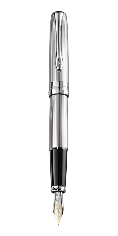 Stilou Diplomat Excellence A2, cu penita M, aurita 14kt. - Guilloche Chrome
